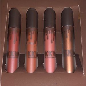 Kylie Cosmetics KKW set